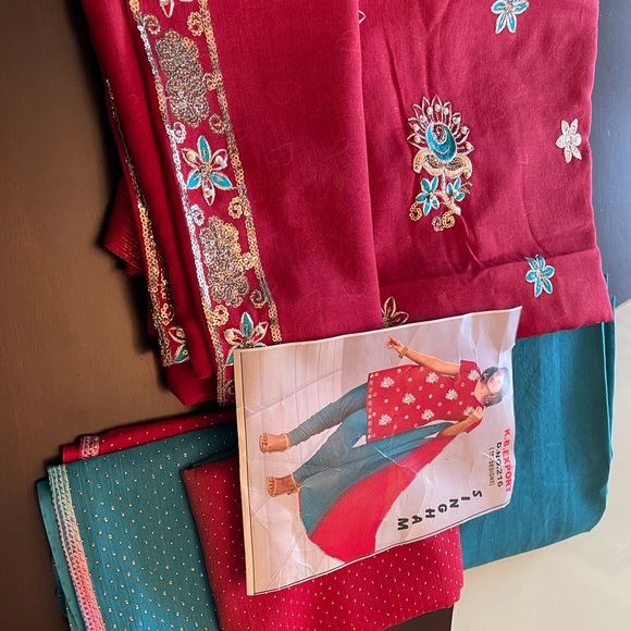 Embroidered unstitched suits - Picture 3 of 6